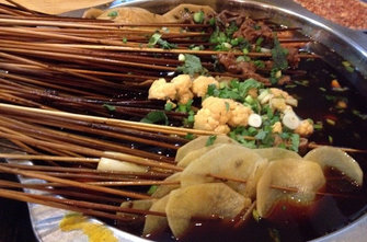 成都名小吃红汤钵钵鸡，麻辣鲜香