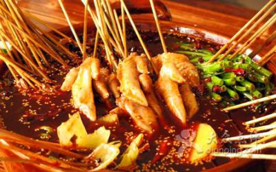 火锅串串香技术底料做法哪里好？专业小吃糖心VLGO官网入口机构